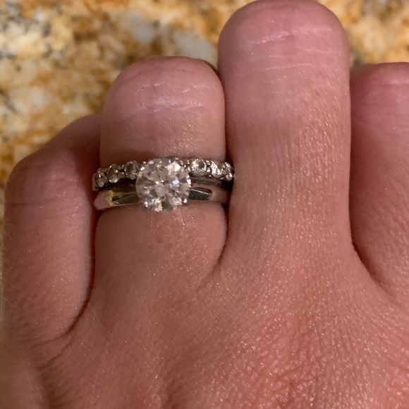 💎 Host Pick Diamond Engagement ring/Wedding band - Picture 2 of 8